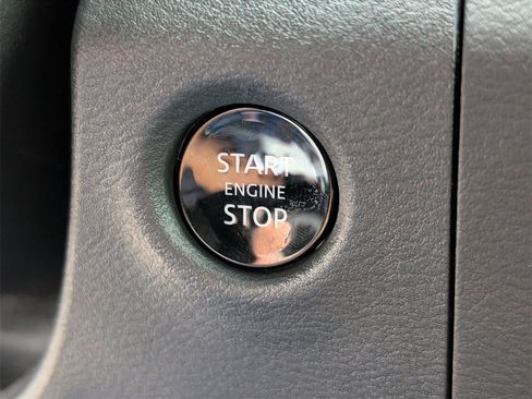 New 2026 Nissan Frontier SV w/ SV Convenience Package image 16