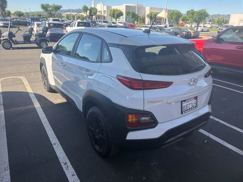 Used 2019 Hyundai Kona SE AWD/4WD image 4