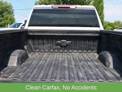 Used 2024 Chevrolet Silverado 2500 LTZ AWD/4WD image 12