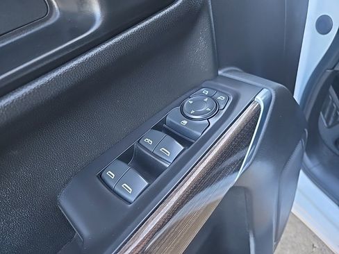 Used 2021 Chevrolet Silverado 1500 LT w/ Z71 Off-Road Package image 38