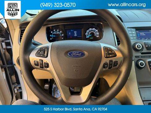 Used 2016 Ford Taurus SE FWD image 9
