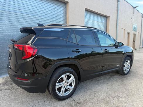 Used 2019 GMC Terrain SLE w/ Driver Convenience Package AWD/4WD image 11