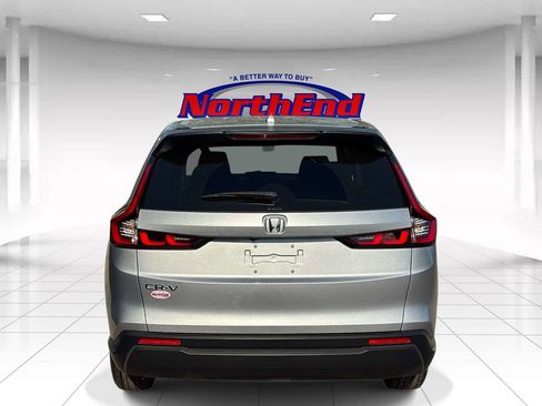 Used 2025 Honda CR-V LX image 4
