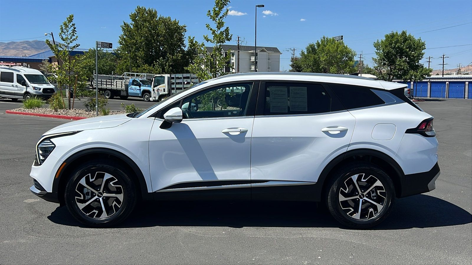 Used 2024 Kia Sportage EX AWD/4WD image 8