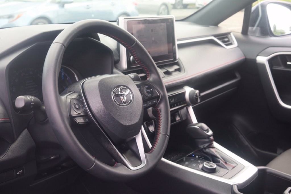 Used 2024 Toyota RAV4 SE AWD/4WD image 20