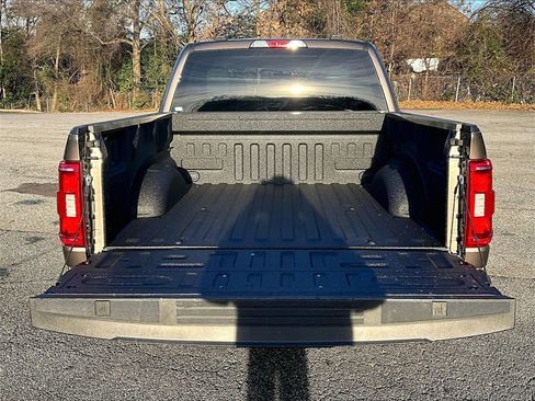Used 2023 Ford F150 XLT image 8