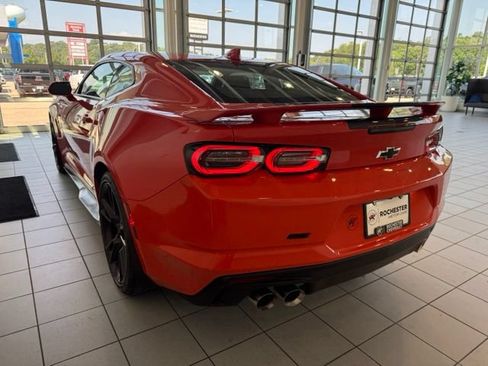 Used 2021 Chevrolet Camaro SS RWD image 38
