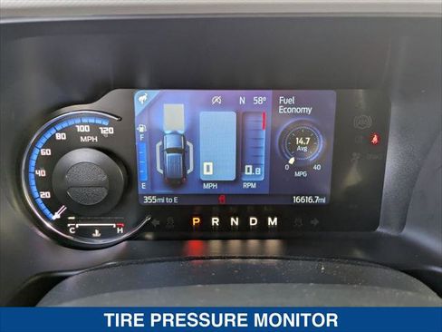 Used 2023 Ford Bronco Badlands image 16