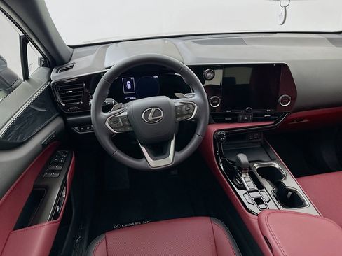 Used 2024 Lexus NX 250 FWD w/ Towing Package (2000 Lbs) image 23