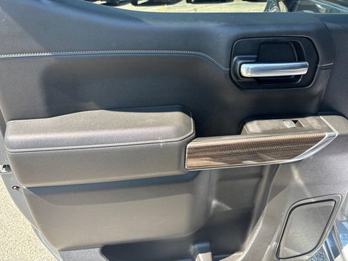 Used 2020 Chevrolet Silverado 1500 LT Trail Boss AWD/4WD image 38
