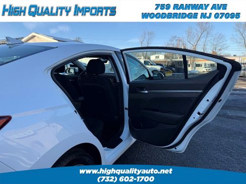 Used 2020 Hyundai Elantra SEL w/ Cargo Package (C1) image 17