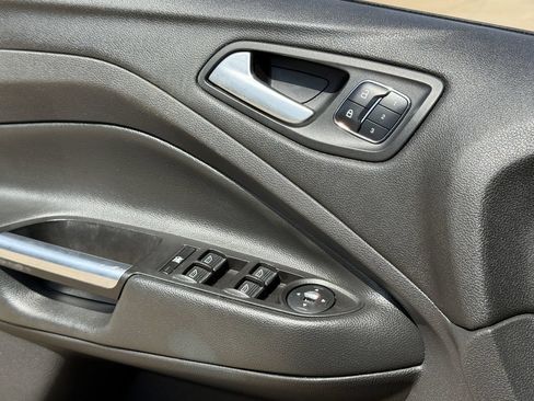 Used 2015 Ford Escape Titanium FWD image 23