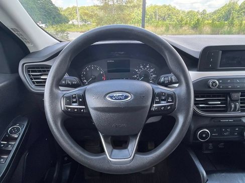 Used 2022 Ford Escape S FWD image 17