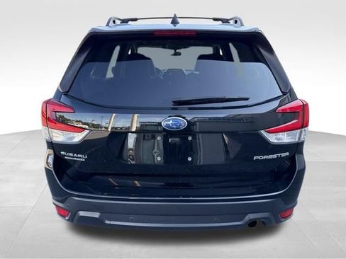 Used 2023 Subaru Forester Limited AWD/4WD image 7