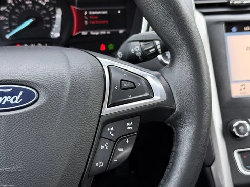 Used 2018 Ford Fusion SE w/ Equipment Group 602A FWD image 26