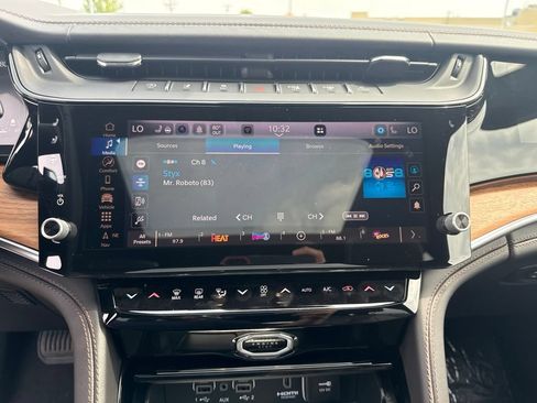 New 2026 Jeep Grand Cherokee Summit w/ Obsidian Package AWD/4WD image 12