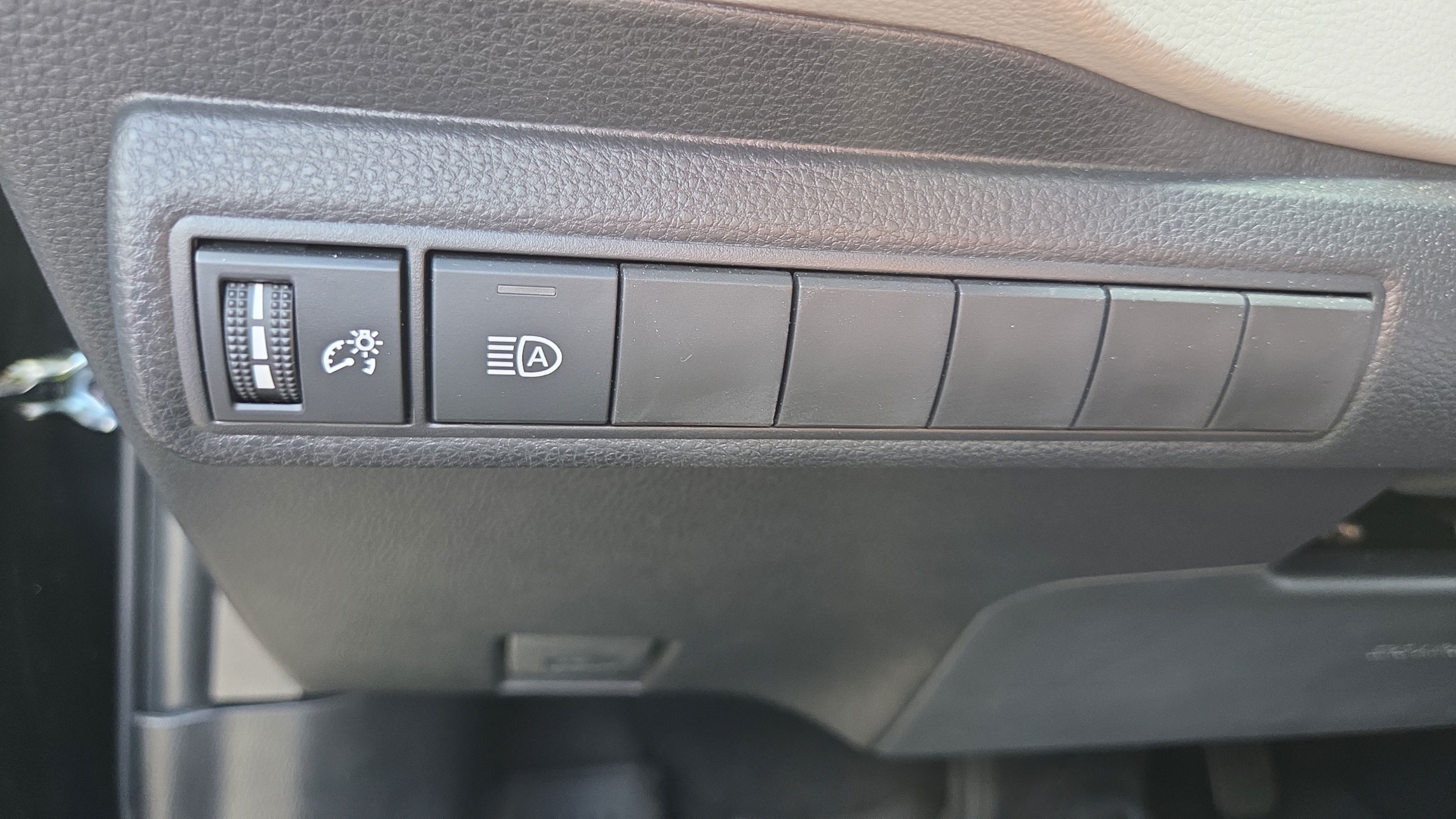 Certified 2026 Toyota Corolla LE FWD image 38