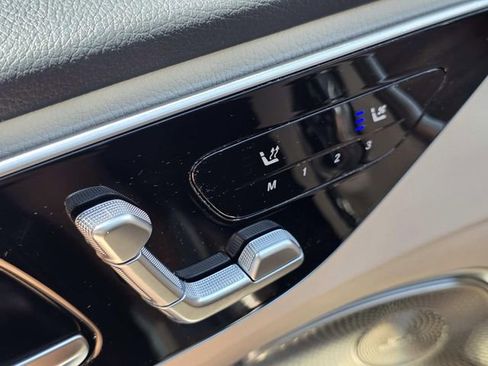 Used 2024 Mercedes-Benz C 300 Sedan image 19