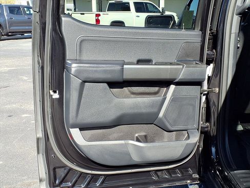 Used 2022 Ford F150 XLT w/ Equipment Group 302A High image 16