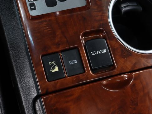 Used 2013 Toyota Highlander Limited image 15