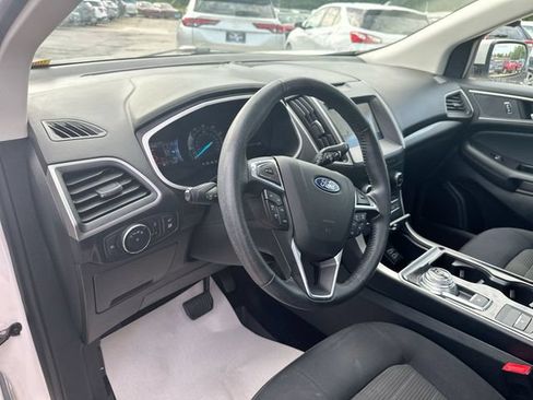 Used 2019 Ford Edge SEL AWD/4WD image 12