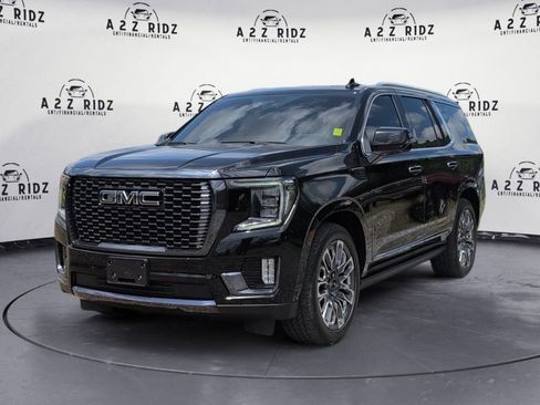 Used 2023 GMC Yukon Denali Ultimate AWD/4WD image 3