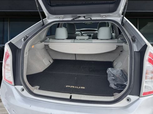 Used 2012 Toyota Prius Four image 11