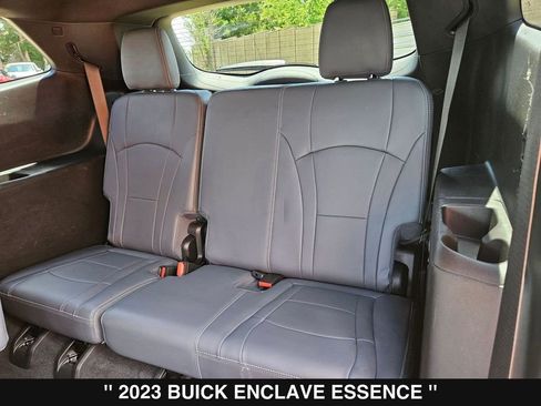 Used 2023 Buick Enclave Essence w/ Sport Touring Edition FWD image 18