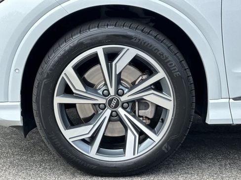 Used 2023 Audi Q4 e-tron Premium Plus w/ Premium Plus AWD/4WD image 27