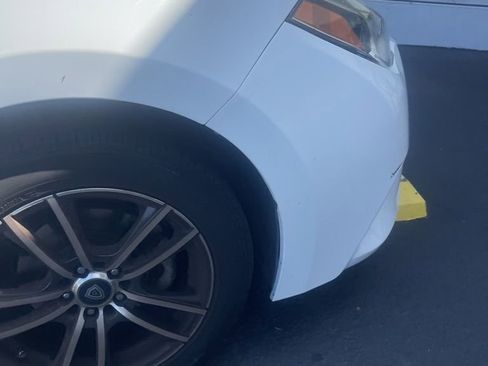 Used 2015 Toyota Corolla LE image 28