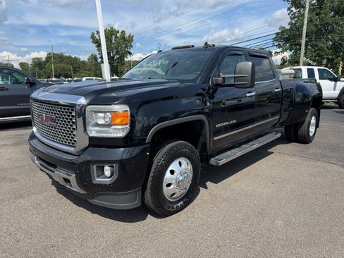 Used 2015 GMC Sierra 3500 Denali AWD/4WD image 1