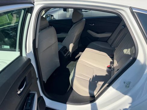 Used 2024 Honda Accord Touring image 11
