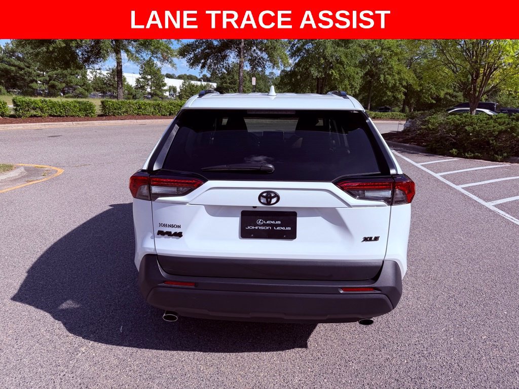 Used 2025 Toyota RAV4 XLE w/ Convenience Package FWD image 6