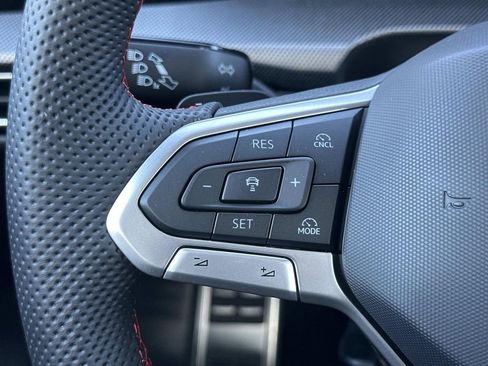 New 2026 Volkswagen GTI SE FWD image 17