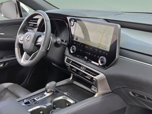 Used 2024 Lexus RX 350 FWD w/ Convenience Package image 28