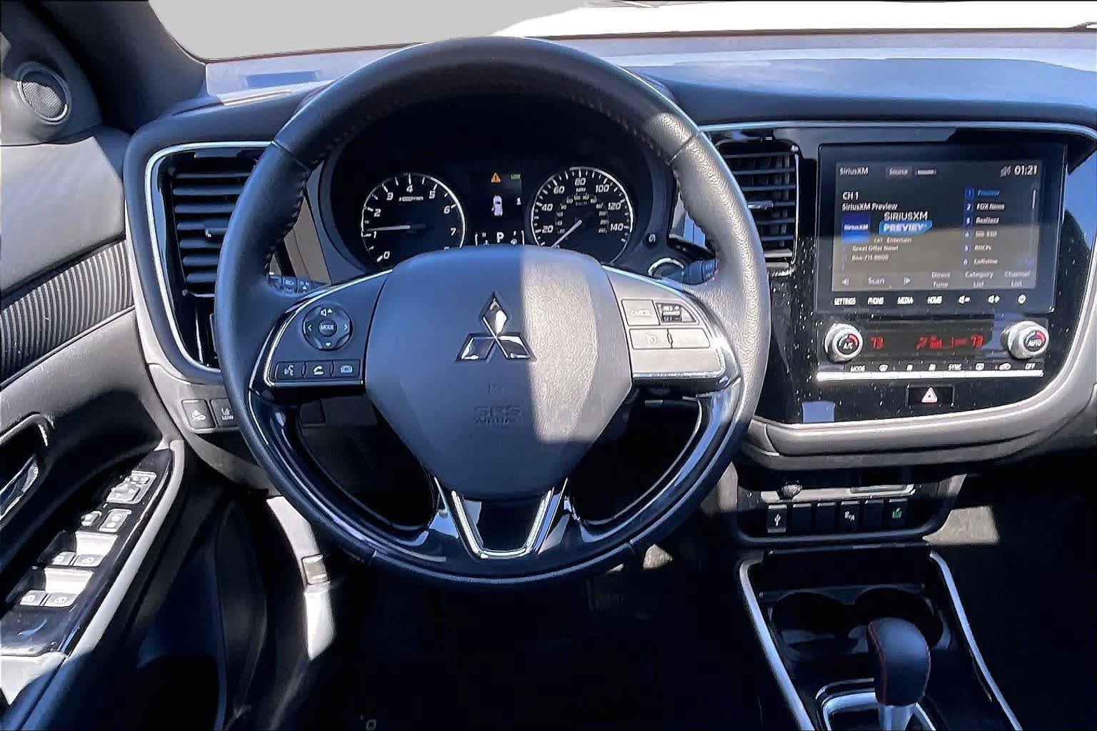 Used 2020 Mitsubishi Outlander LE FWD image 6