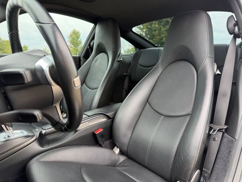 Used 2010 Porsche 911 Carrera RWD image 37