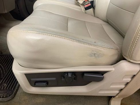 Used 2010 Ford F350 Lariat image 14