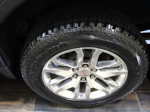 Used 2019 GMC Sierra 1500 SLT w/ SLT Premium Plus Package AWD/4WD image 46