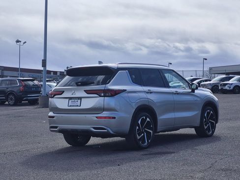 Used 2023 Mitsubishi Outlander SEL image 5