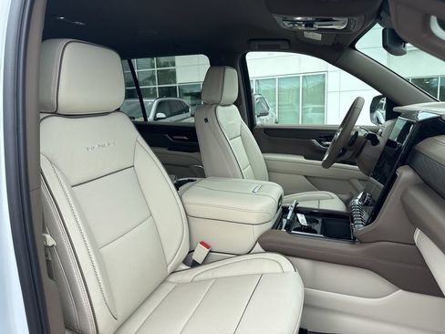 New 2026 GMC Yukon Denali AWD/4WD image 23