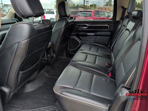 Used 2019 RAM 1500 Laramie AWD/4WD image 16