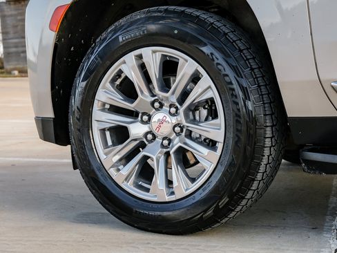 Used 2021 GMC Yukon XL Denali image 66