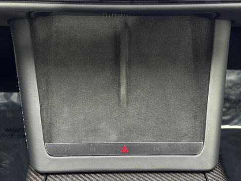 Used 2021 Tesla Model S Plaid image 34