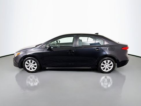 Used 2021 Toyota Corolla LE image 6