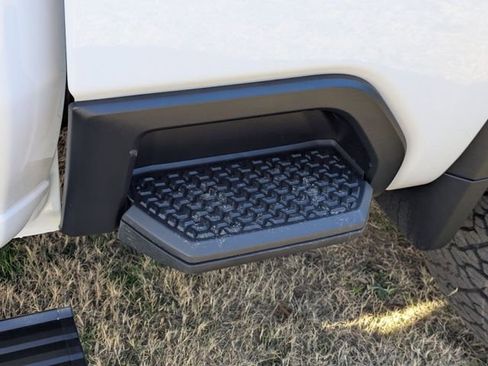 New 2026 Chevrolet Silverado 2500 LTZ w/ Trail Boss Package image 31