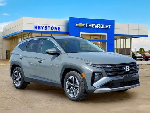 Used 2025 Hyundai Tucson SEL FWD image 1