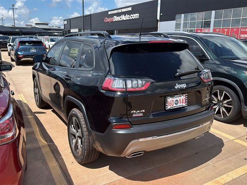 Used 2022 Jeep Cherokee Limited AWD/4WD image 13