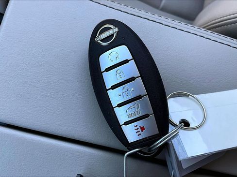 Used 2022 Nissan Rogue SL w/ SL Premium Package image 14