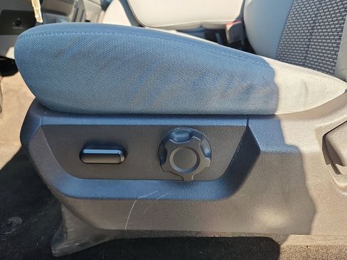 Used 2016 Ford F350 XLT image 22